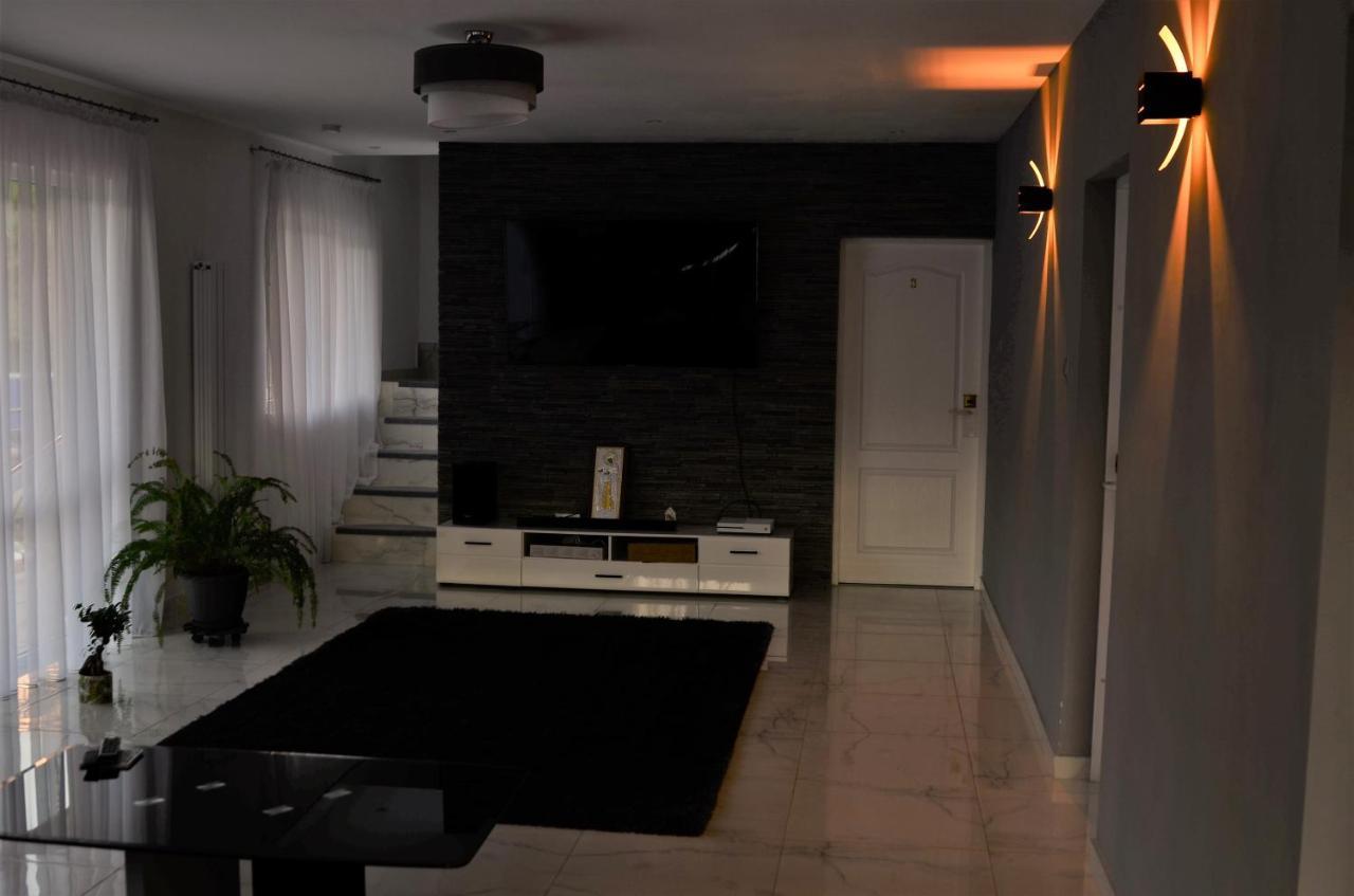 Apartament Casa Sonya Aninoasa Zewnętrze zdjęcie